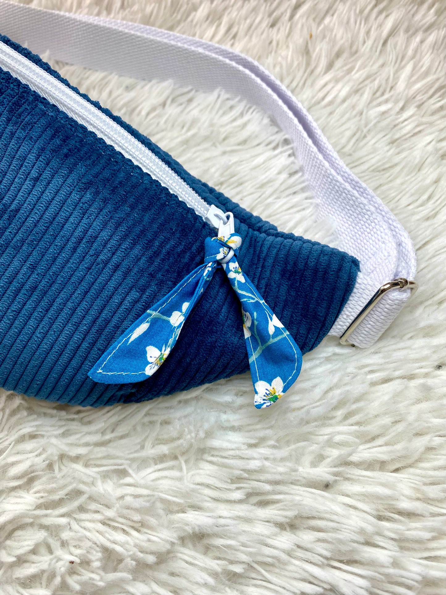 Sac banane velours côtelé marine