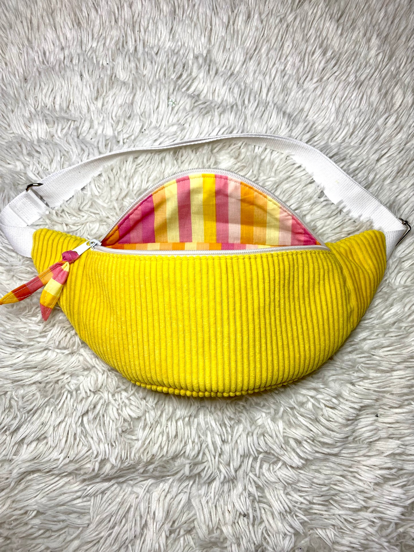 Sac banane velours côtelé jaune citron