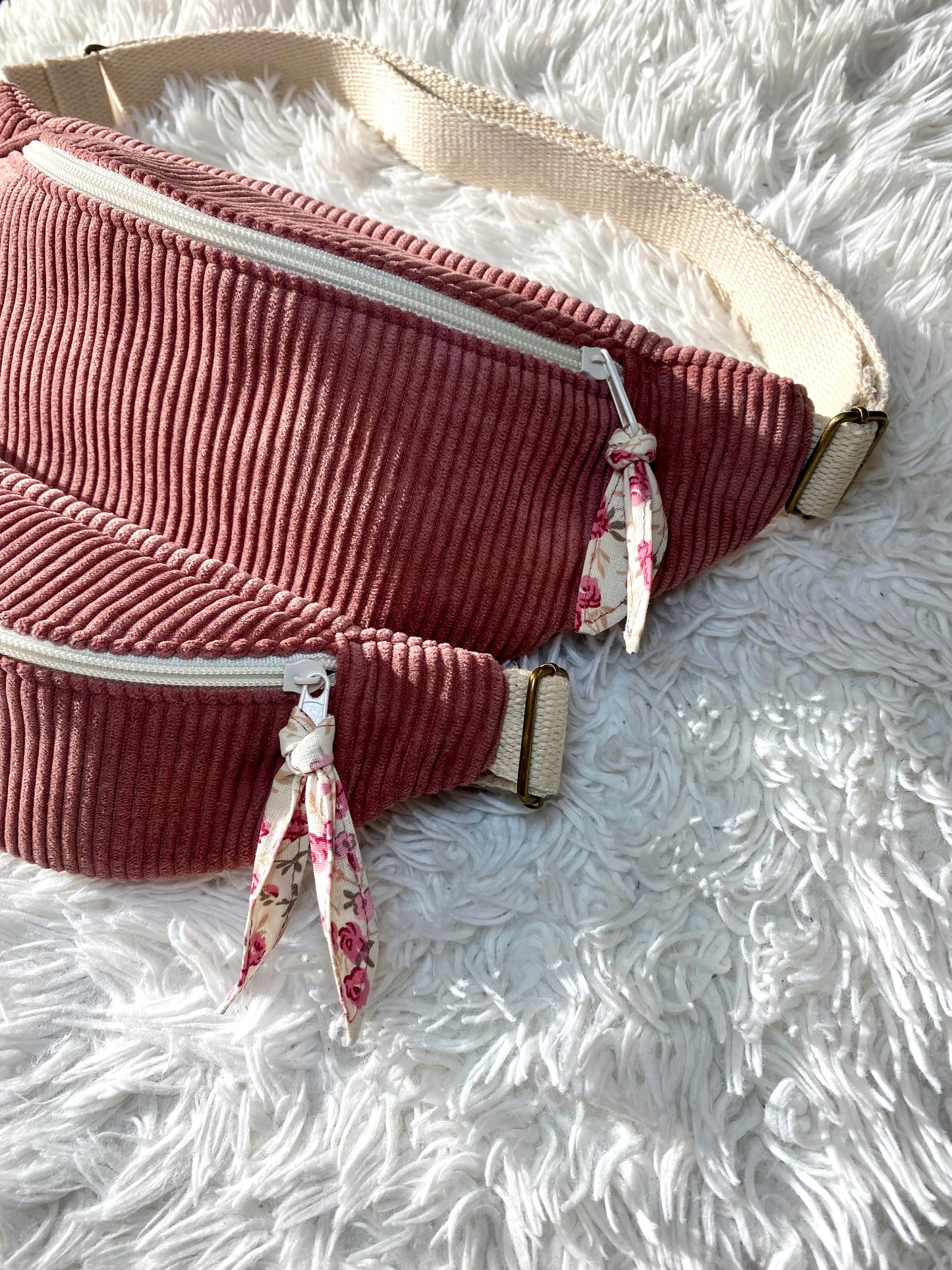 Sac Banane velours côtelé vieux rose