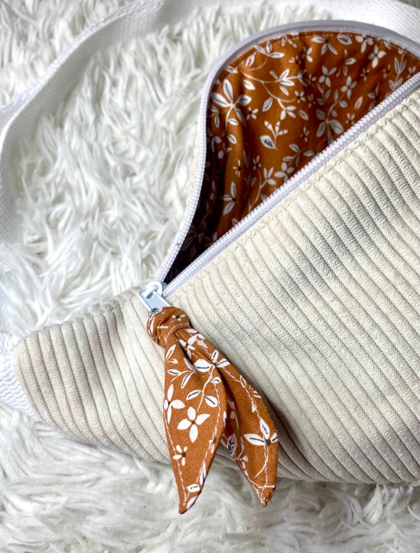 Sac banane velours côtelé blanc cassé