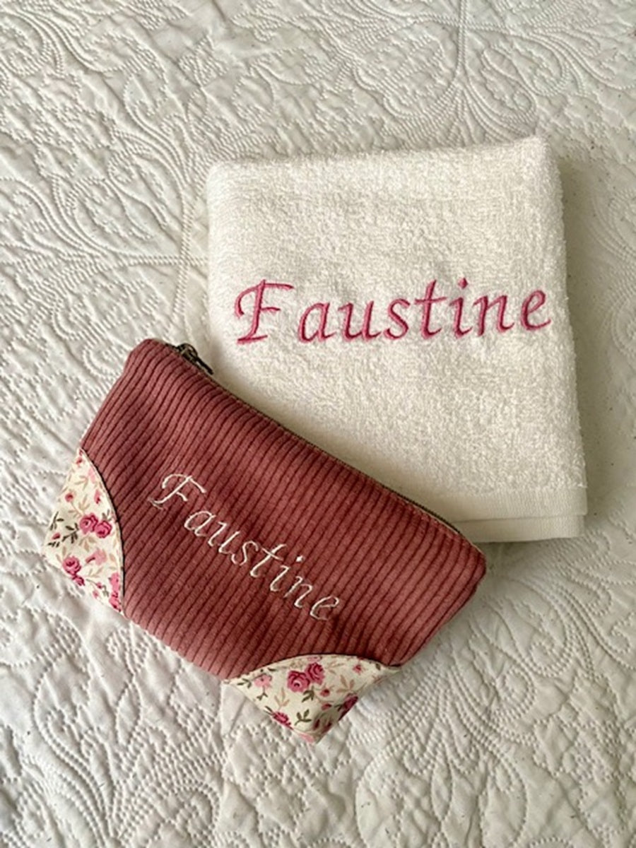 Ensemble cadeau serviette et trousse