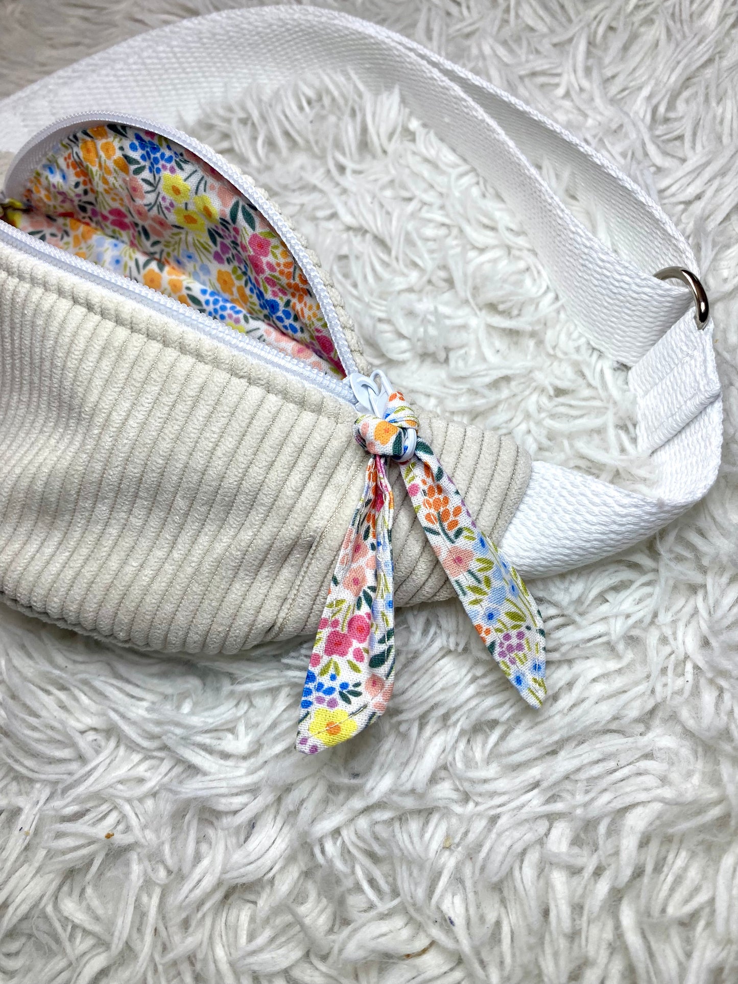 Sac banane enfant velours côtelé blanc cassé