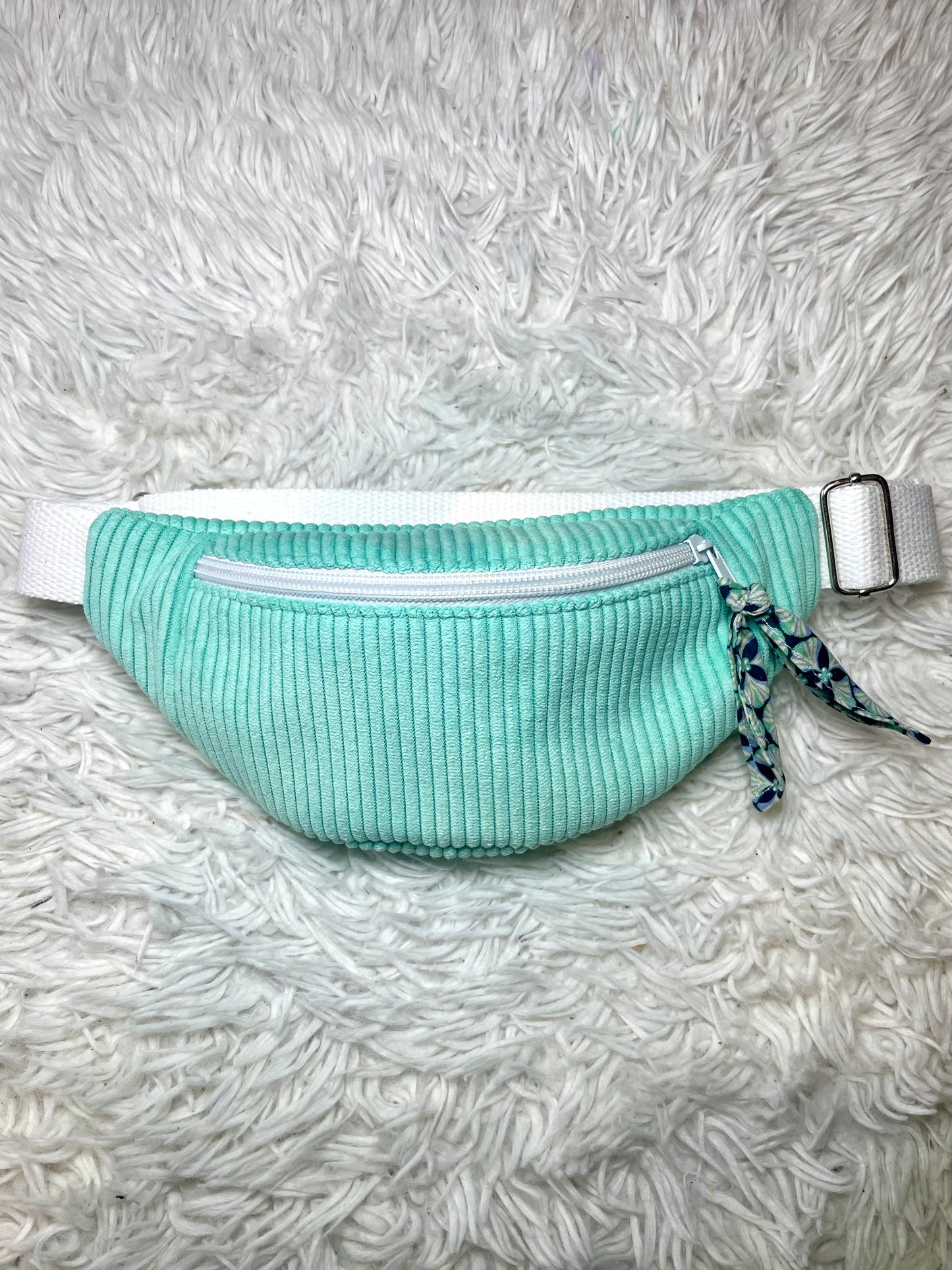 Sac banane enfant velours côtelé vert menthe