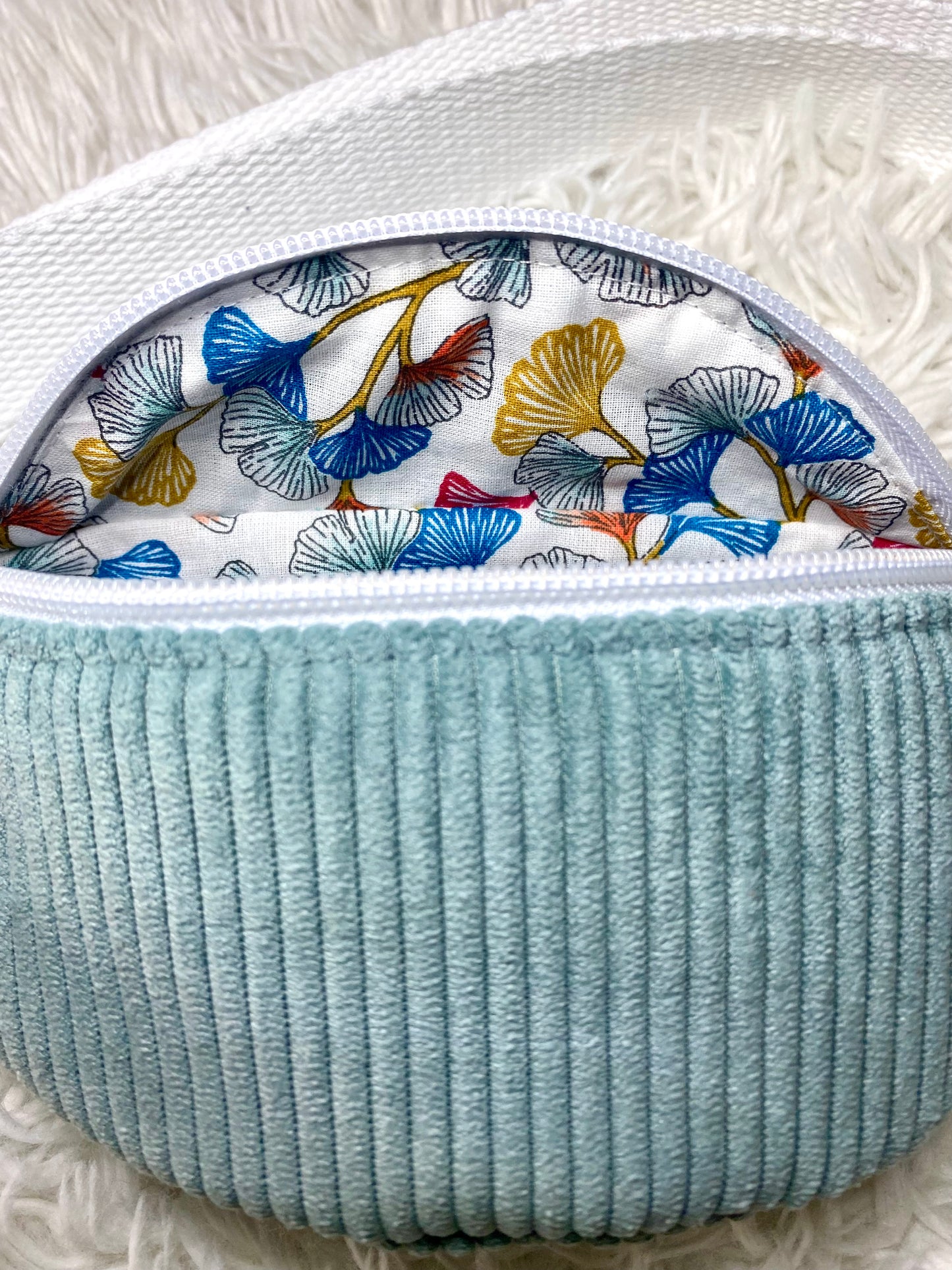 Sac banane enfant velours côtelé bleu ciel
