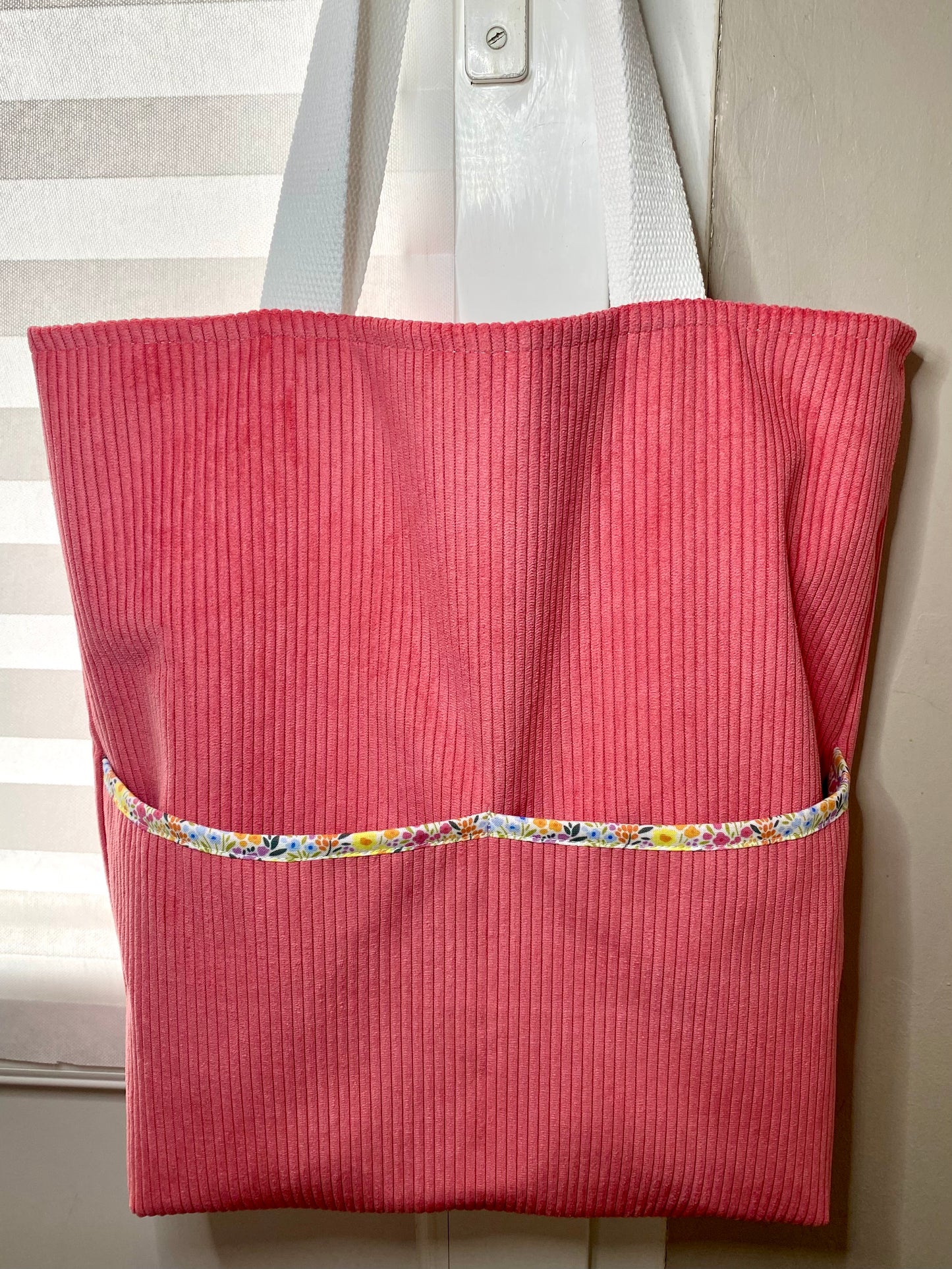 Tote bag velours côtelé rose bonbon