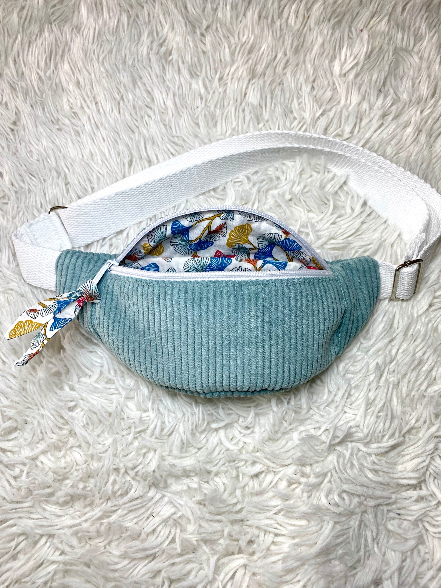 Sac banane enfant velours côtelé bleu ciel